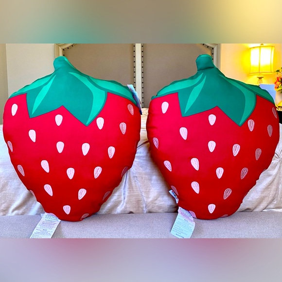 Strawberry Pillows - Picture 2 of 5